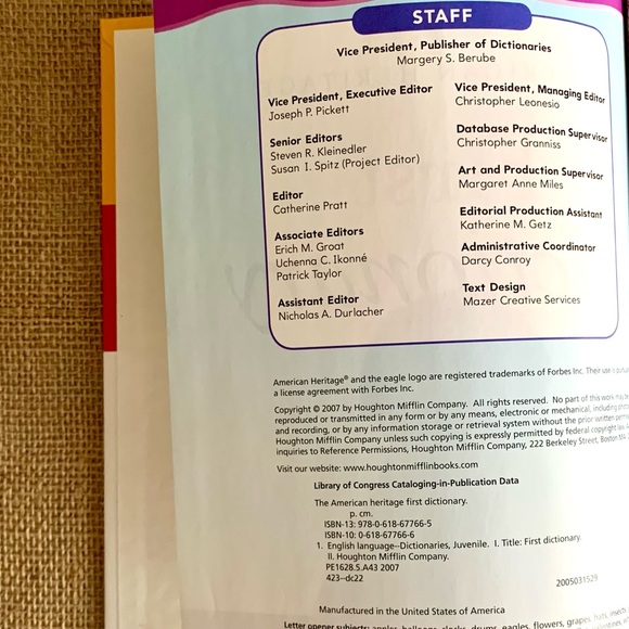 THE AMERICAN HERITAGE FIRST DICTIONARY Hardcover Book Age 5 + / Level K - 2 - Picture 10 of 12